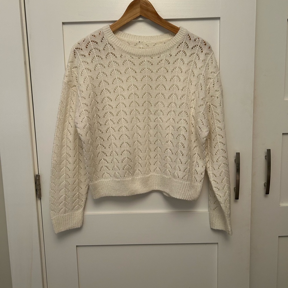 Elegant Cream Crop Knit Sweater